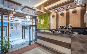 Hotel Royal Inn Igi